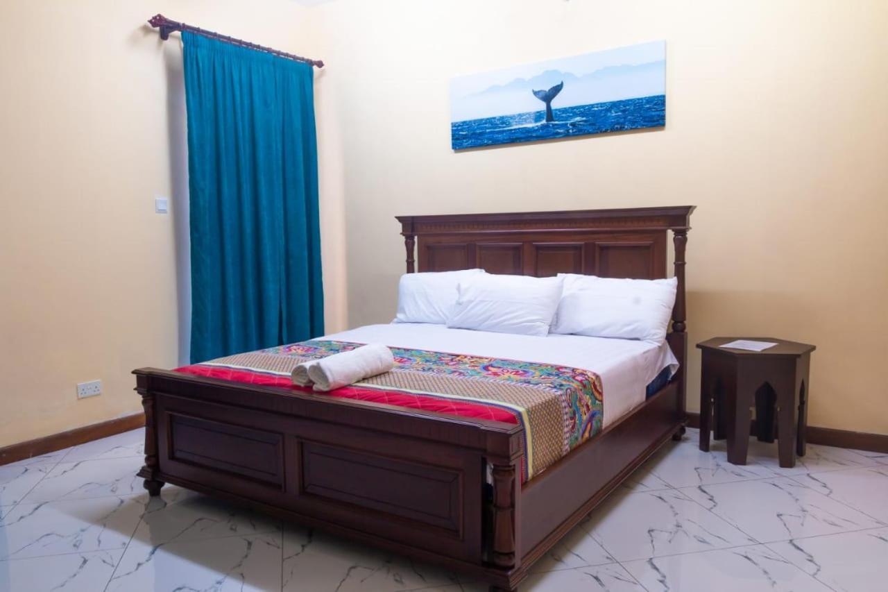 Lux Suites Nyali Luxury Apartments モンバサ エクステリア 写真