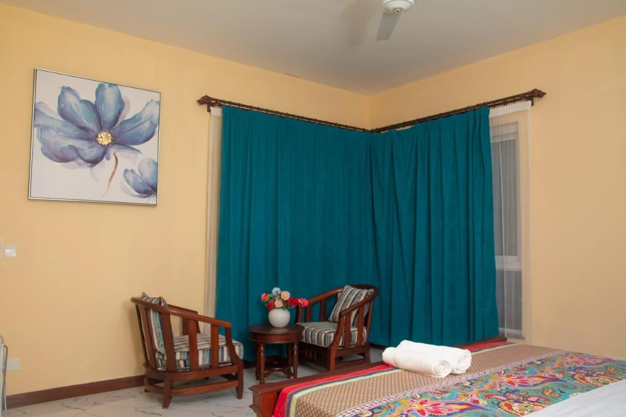 Lux Suites Nyali Luxury Apartments モンバサ エクステリア 写真